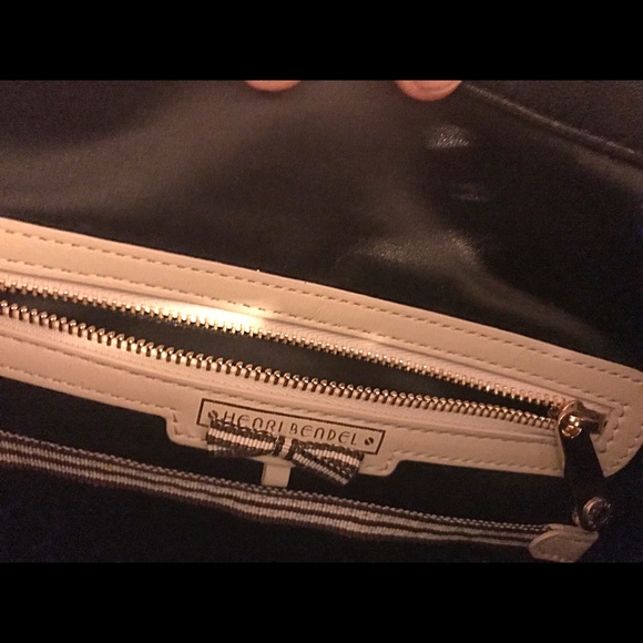 Sold - Picture 3 of 4